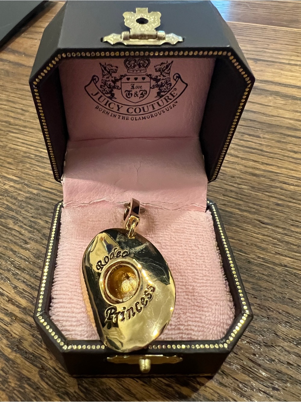 NIB Juicy Couture 2006 Rodeo
Princess Cowboy Tiara Hat Charm - Picture 5 of 6